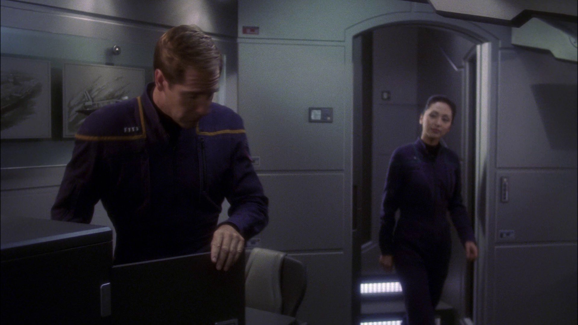 extant_StarTrek_ENT_1x14-SleepingDogs_0503.jpg