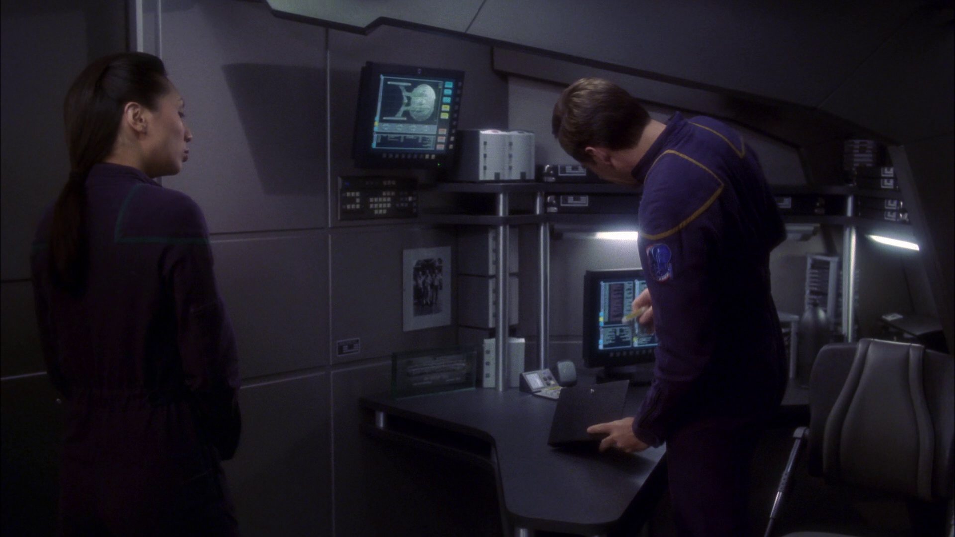 extant_StarTrek_ENT_1x14-SleepingDogs_0535.jpg