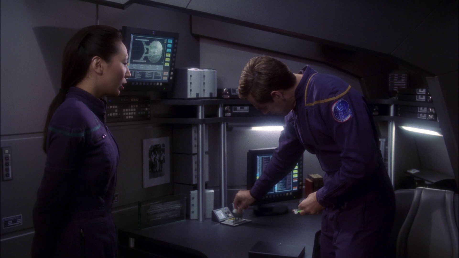 extant_StarTrek_ENT_1x14-SleepingDogs_0542.jpg