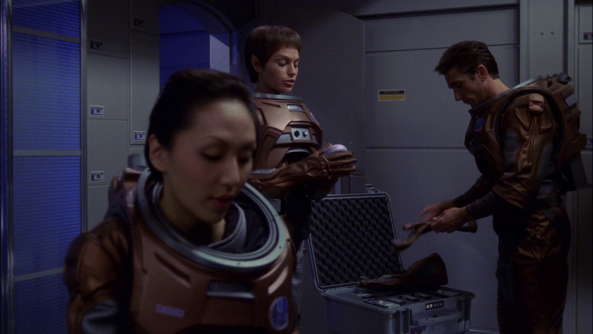 extant_StarTrek_ENT_1x14-SleepingDogs_0644.jpg