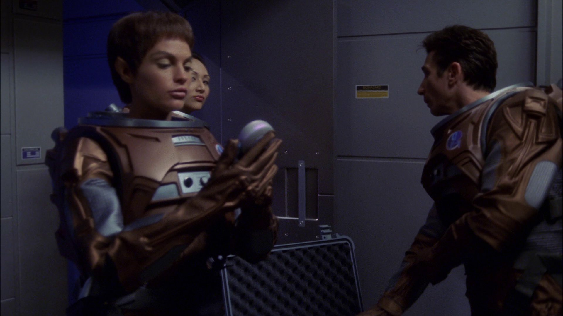 extant_StarTrek_ENT_1x14-SleepingDogs_0656.jpg