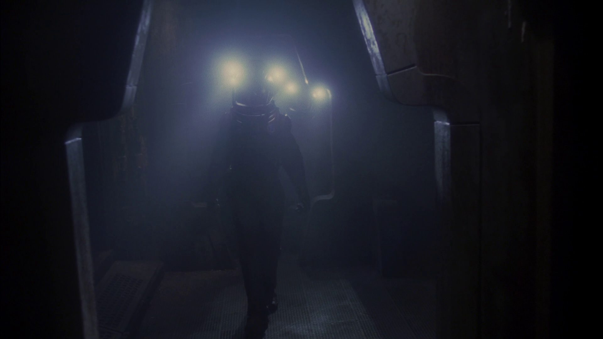 extant_StarTrek_ENT_1x14-SleepingDogs_0864.jpg