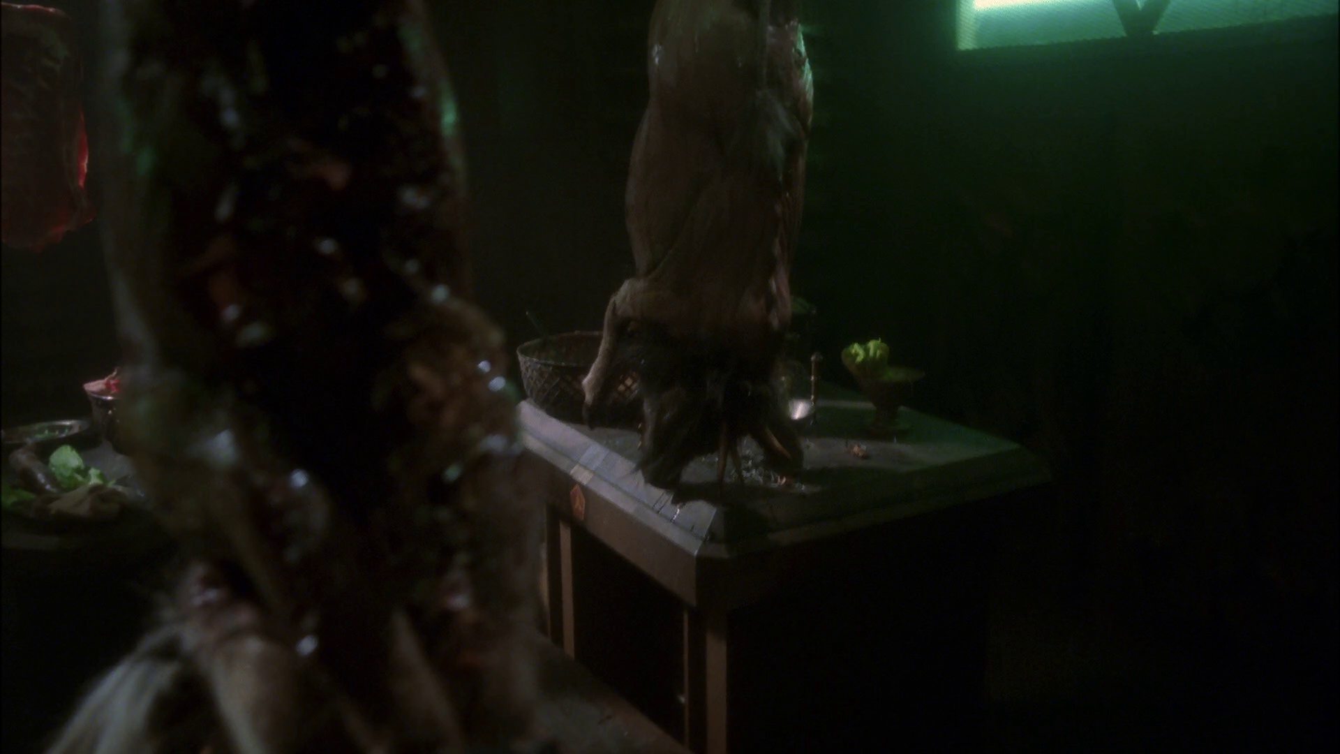 extant_StarTrek_ENT_1x14-SleepingDogs_1029.jpg