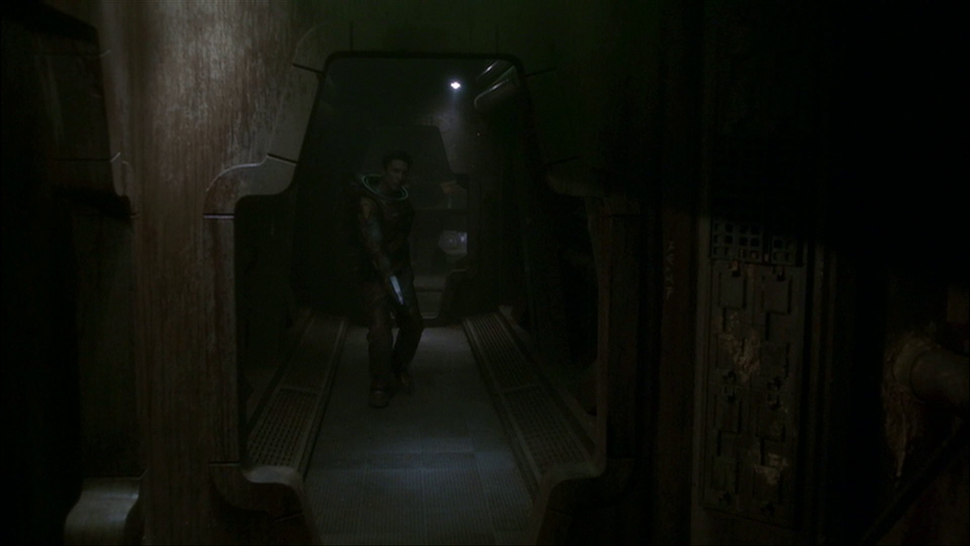 extant_StarTrek_ENT_1x14-SleepingDogs_1171.jpg