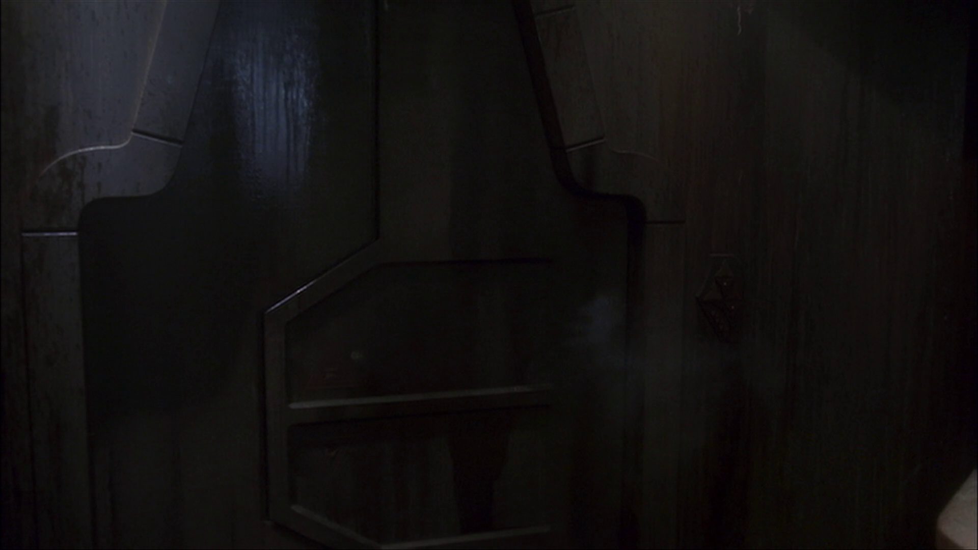 extant_StarTrek_ENT_1x14-SleepingDogs_1204.jpg