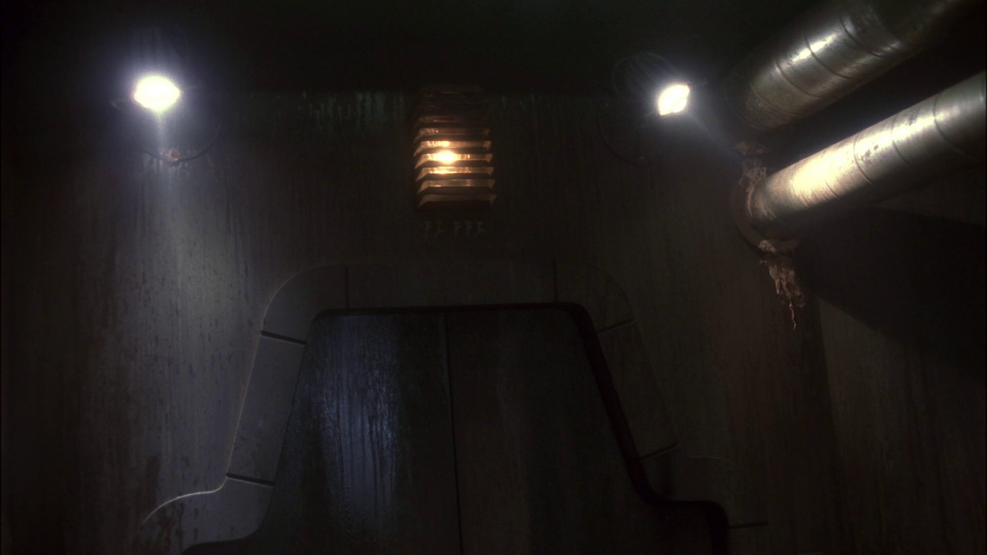 extant_StarTrek_ENT_1x14-SleepingDogs_1214.jpg