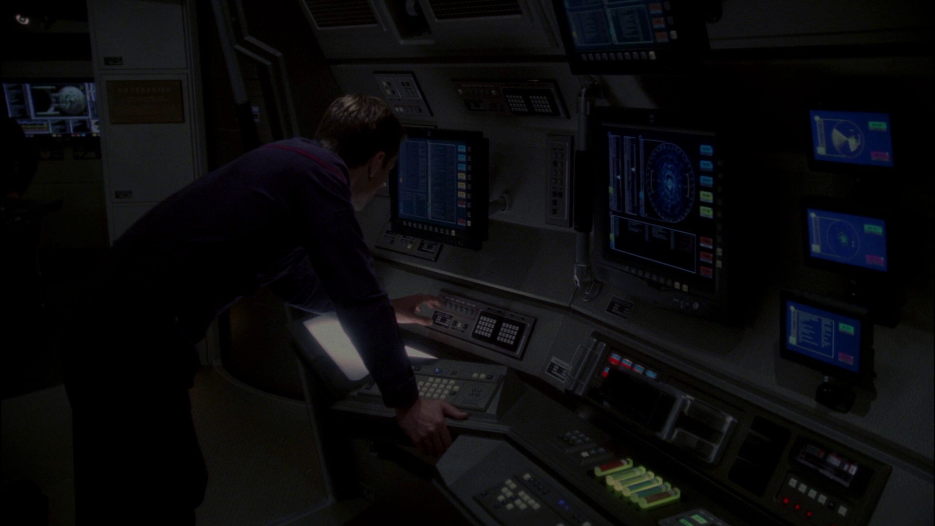 extant_StarTrek_ENT_1x14-SleepingDogs_1233.jpg