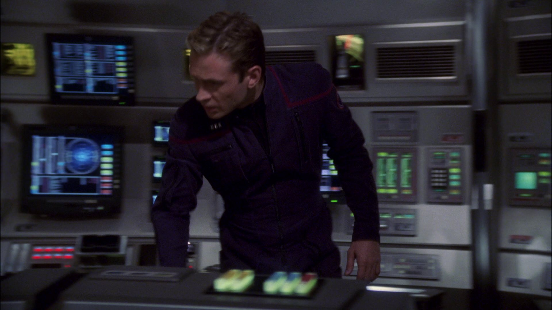 extant_StarTrek_ENT_1x14-SleepingDogs_1278.jpg