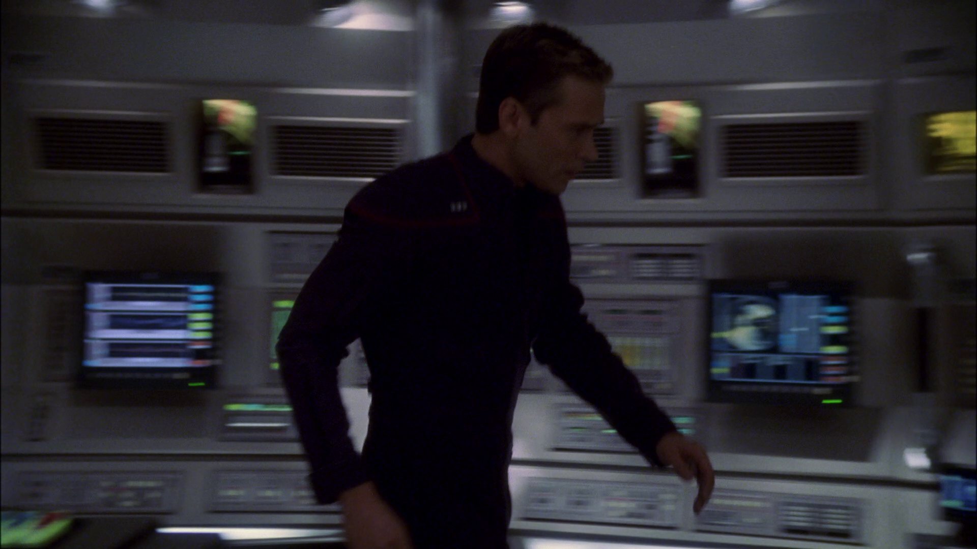 extant_StarTrek_ENT_1x14-SleepingDogs_1279.jpg