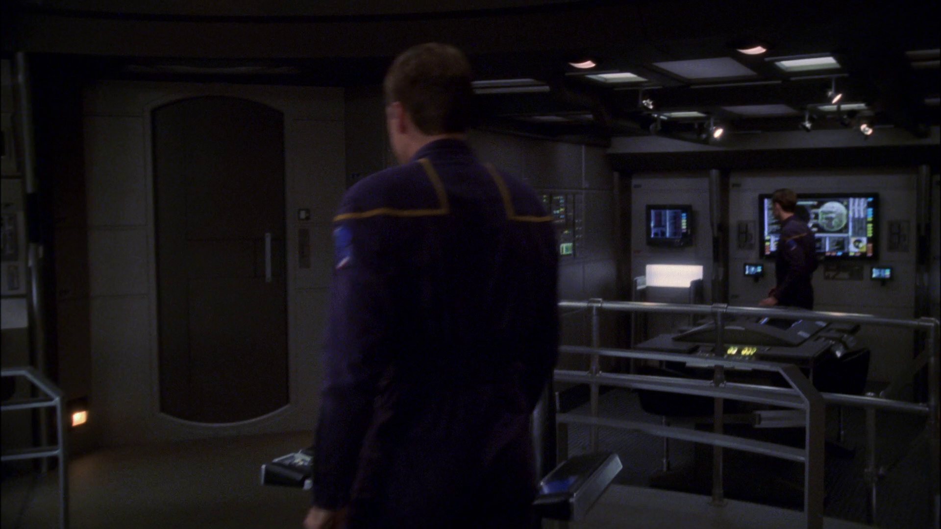extant_StarTrek_ENT_1x14-SleepingDogs_1318.jpg