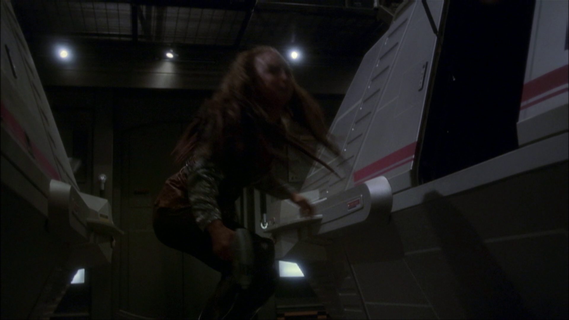 extant_StarTrek_ENT_1x14-SleepingDogs_1398.jpg
