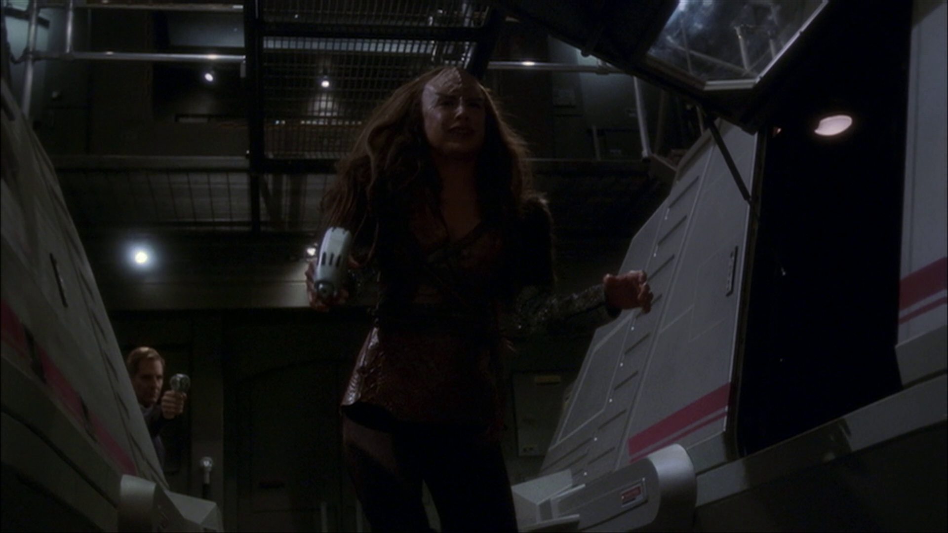 extant_StarTrek_ENT_1x14-SleepingDogs_1401.jpg