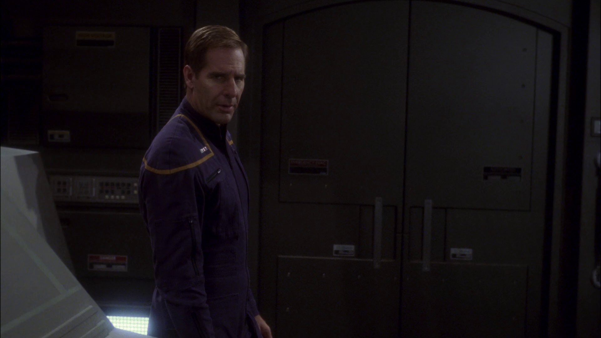 extant_StarTrek_ENT_1x14-SleepingDogs_1409.jpg