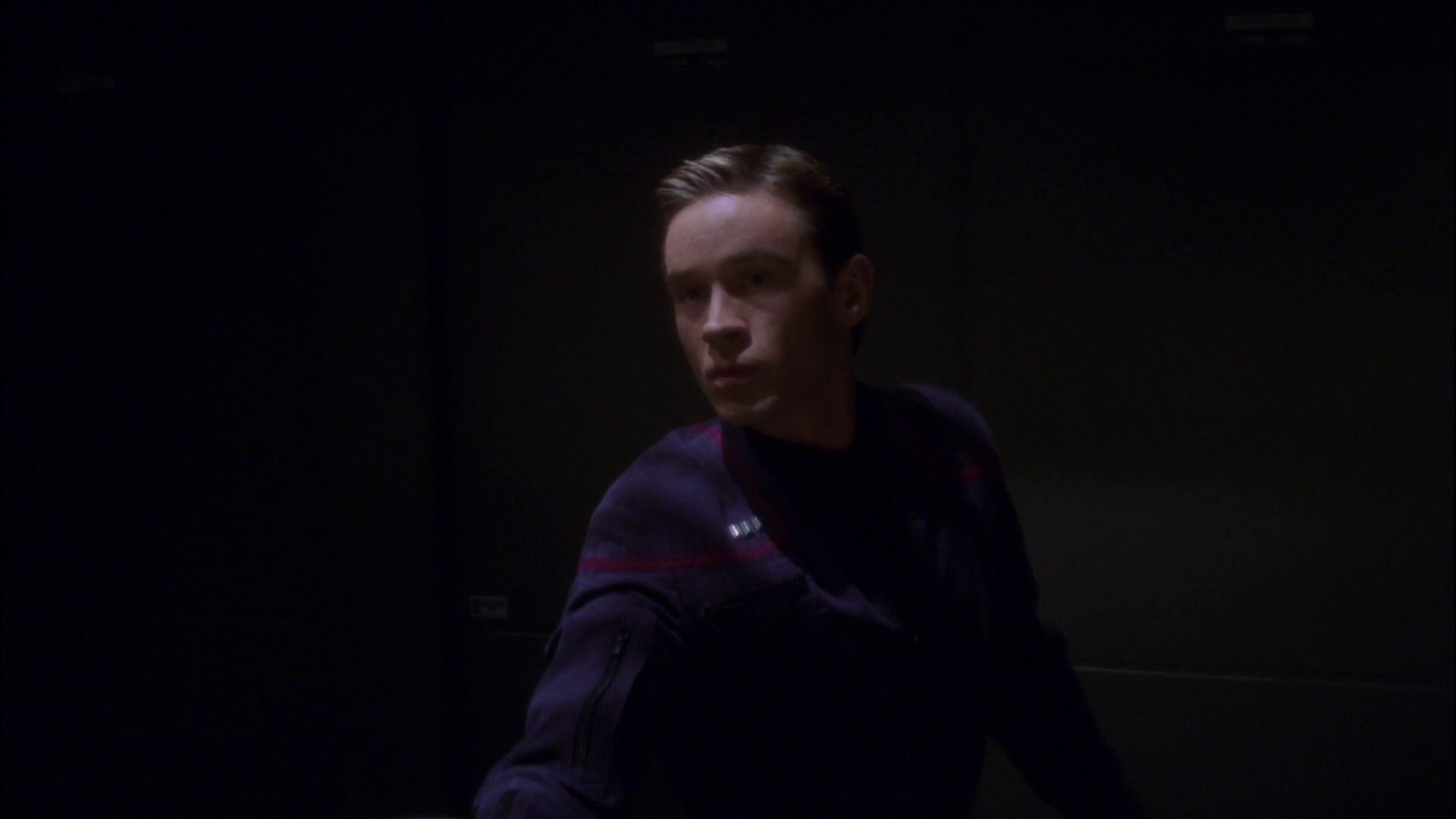extant_StarTrek_ENT_1x14-SleepingDogs_1415.jpg