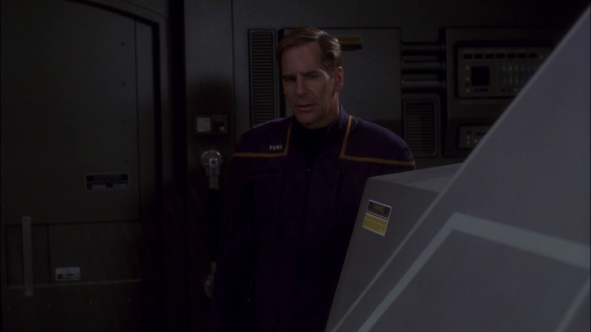 extant_StarTrek_ENT_1x14-SleepingDogs_1431.jpg