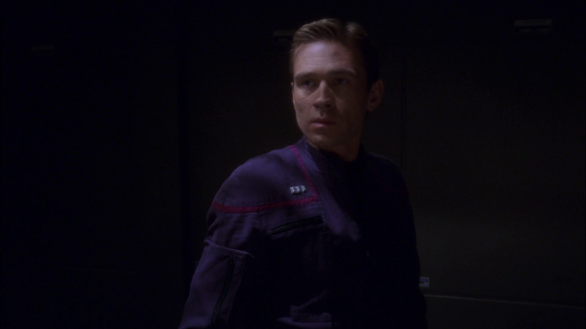 extant_StarTrek_ENT_1x14-SleepingDogs_1443.jpg