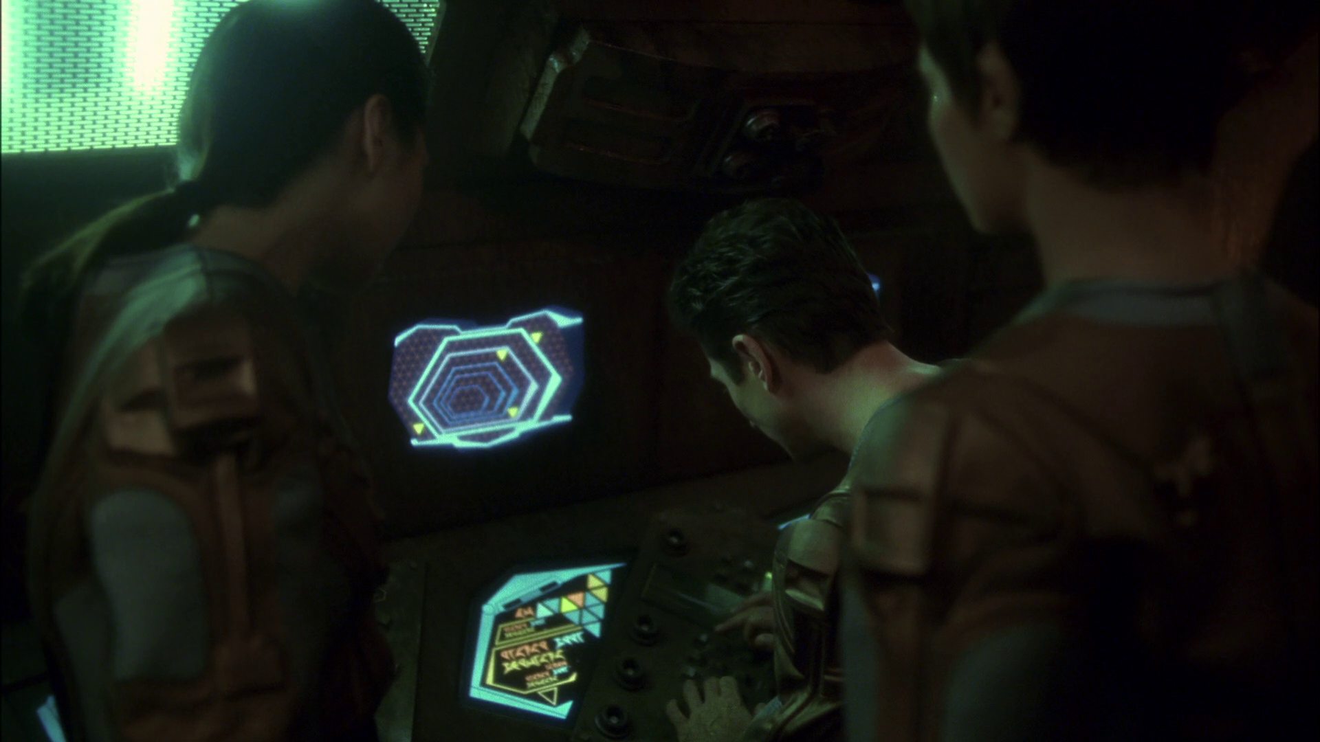 extant_StarTrek_ENT_1x14-SleepingDogs_1649.jpg