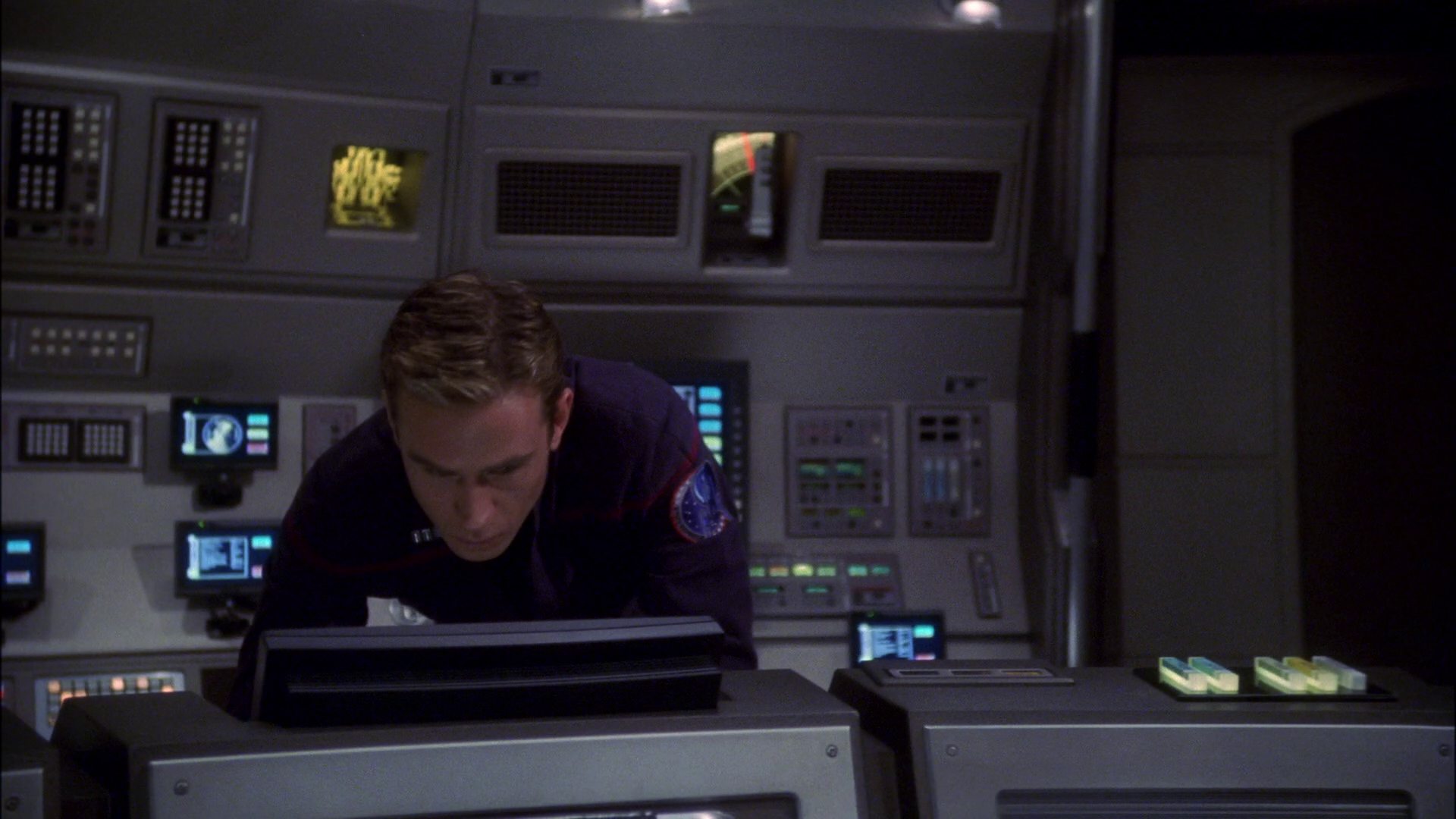 extant_StarTrek_ENT_1x14-SleepingDogs_1726.jpg