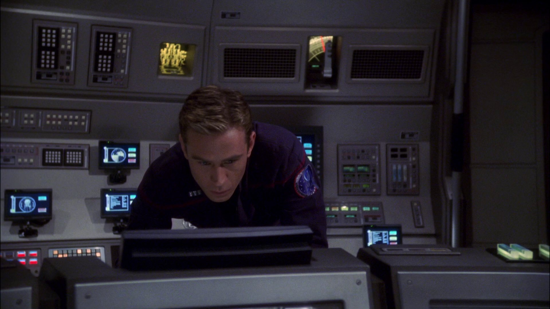 extant_StarTrek_ENT_1x14-SleepingDogs_1727.jpg
