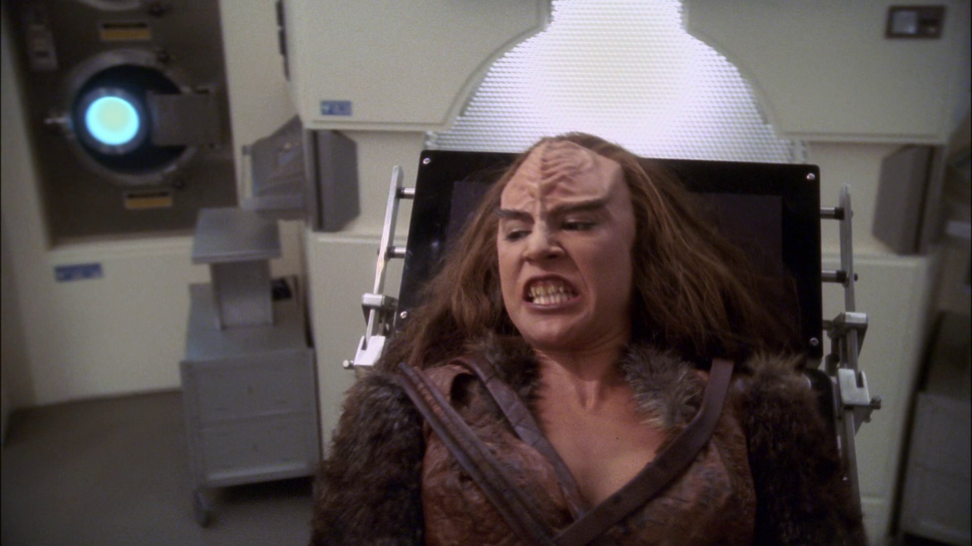 extant_StarTrek_ENT_1x14-SleepingDogs_1800.jpg