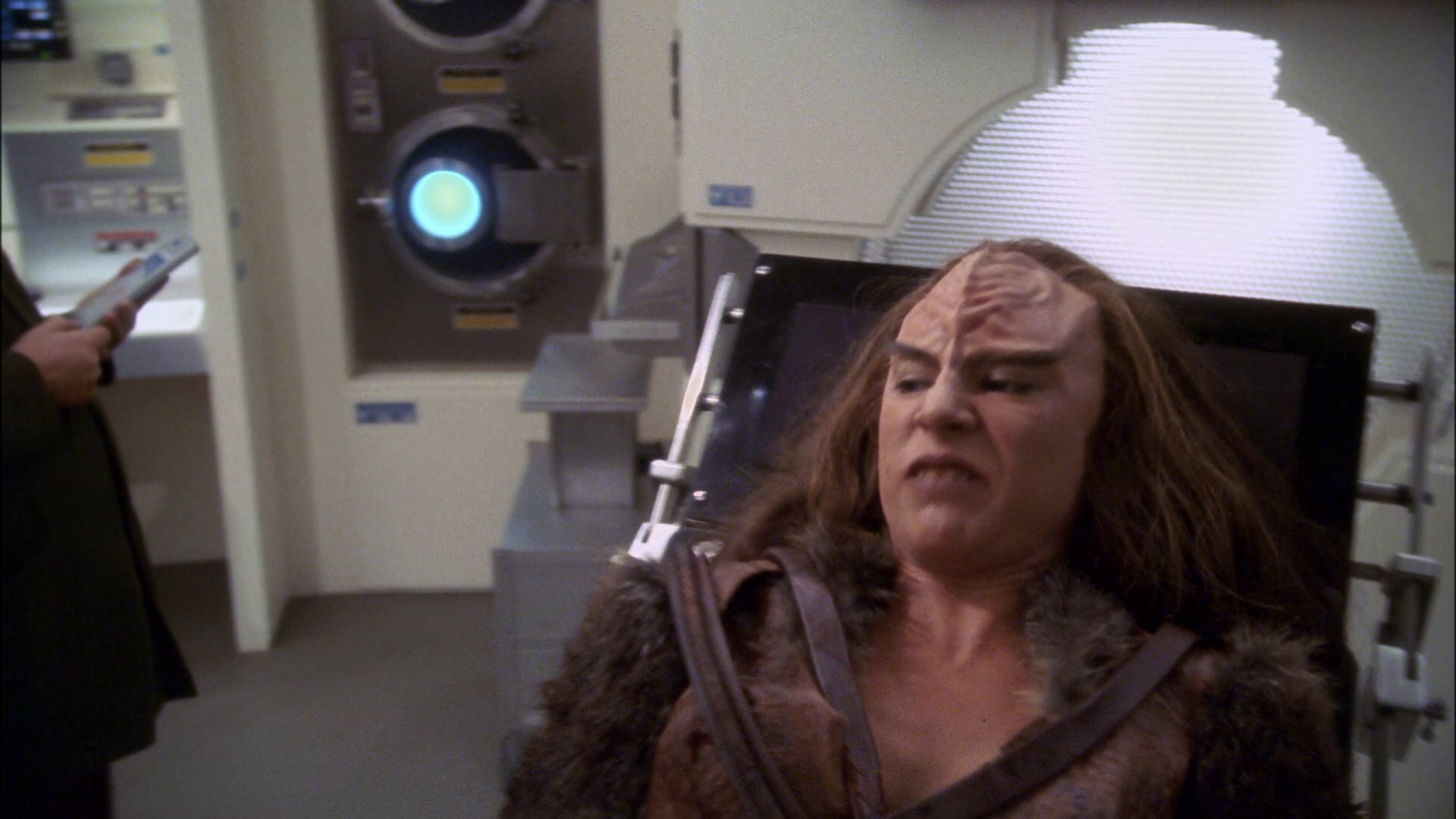 extant_StarTrek_ENT_1x14-SleepingDogs_1801.jpg