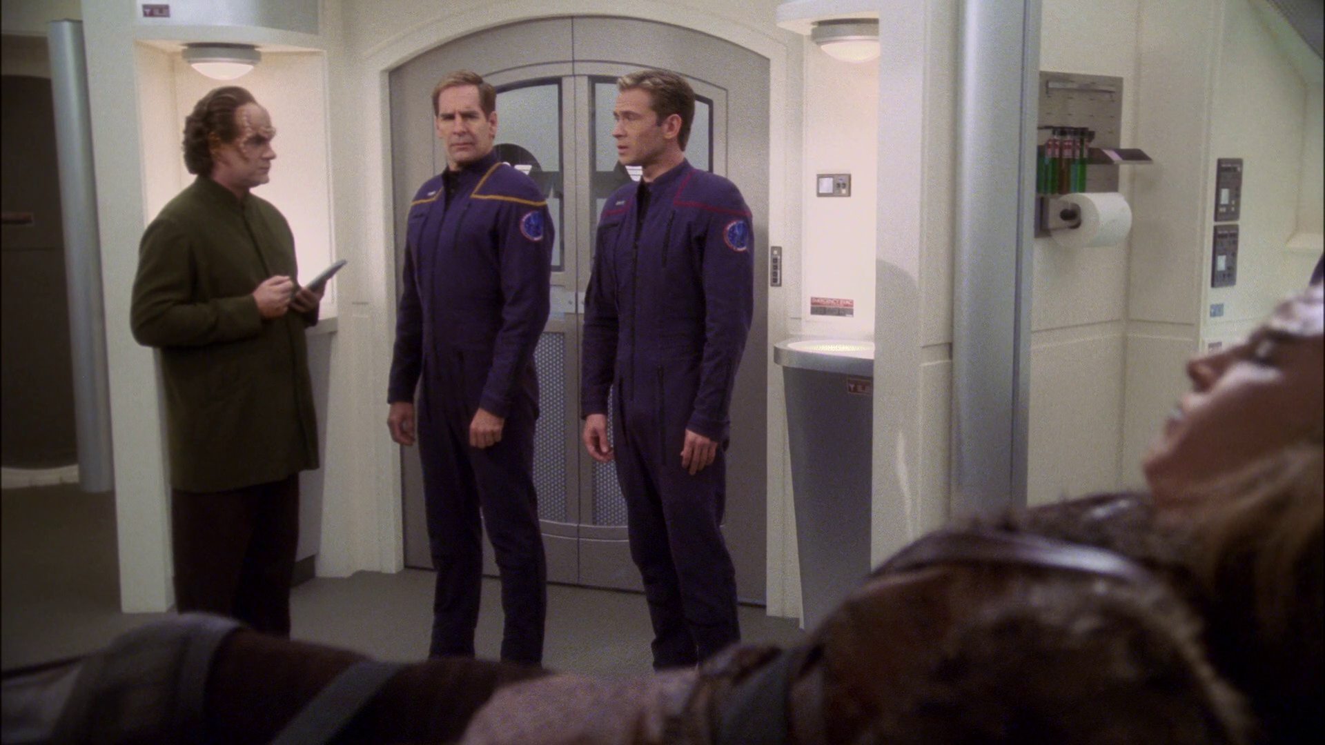 extant_StarTrek_ENT_1x14-SleepingDogs_1820.jpg
