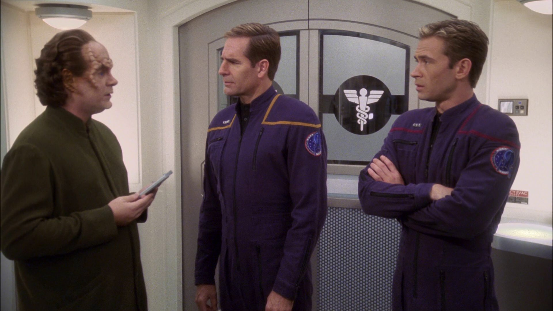 extant_StarTrek_ENT_1x14-SleepingDogs_1837.jpg