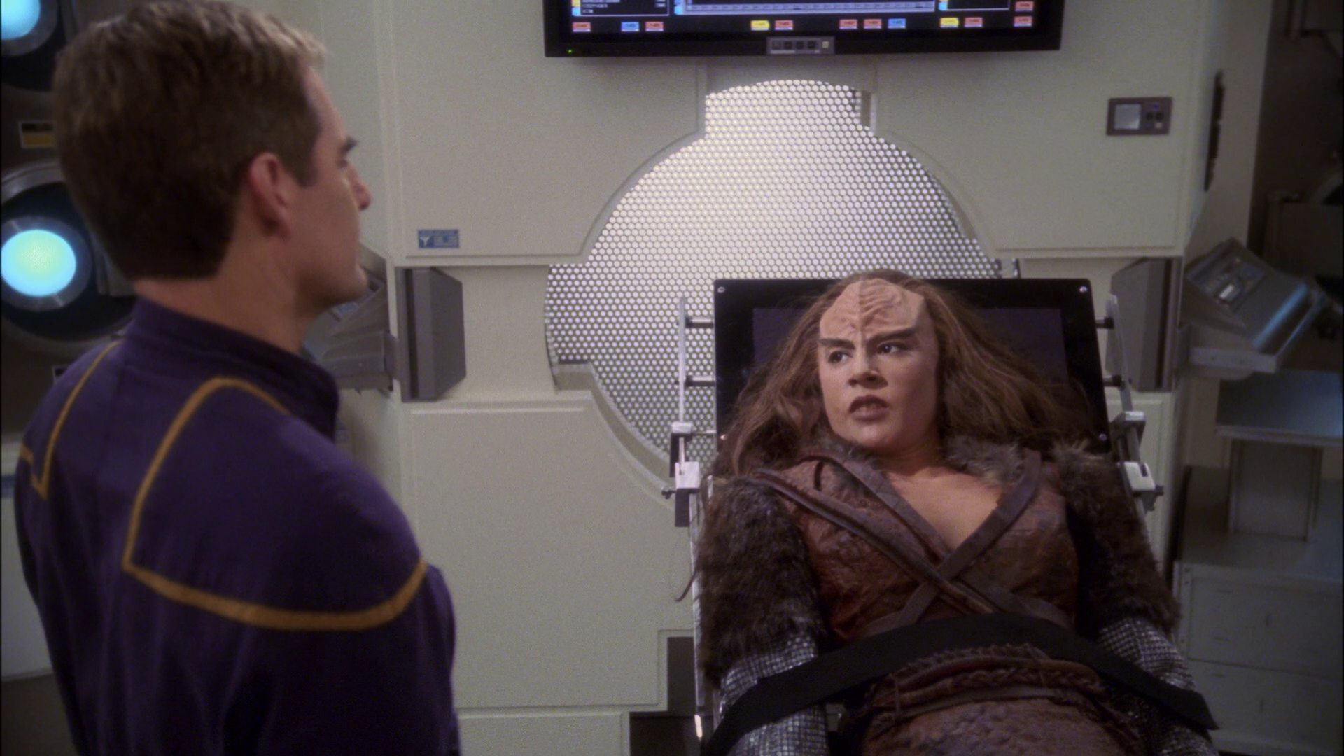 extant_StarTrek_ENT_1x14-SleepingDogs_1862.jpg
