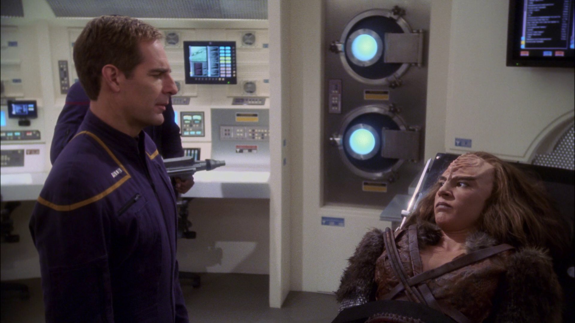 extant_StarTrek_ENT_1x14-SleepingDogs_1877.jpg