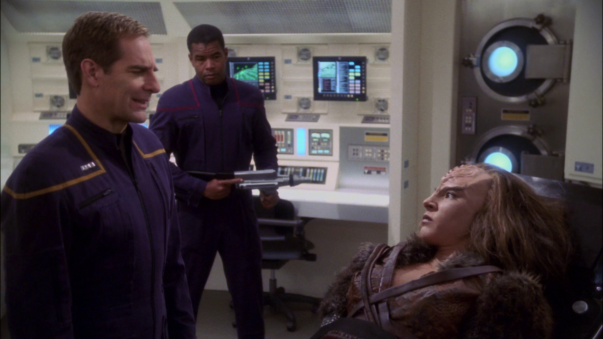 extant_StarTrek_ENT_1x14-SleepingDogs_1883.jpg