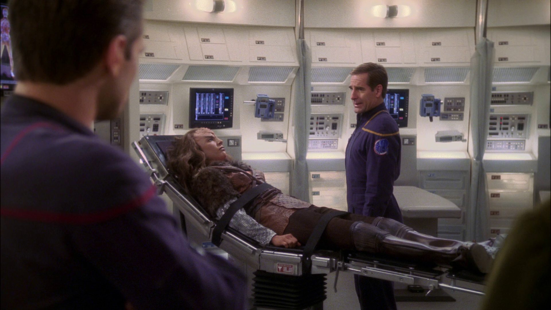 extant_StarTrek_ENT_1x14-SleepingDogs_1947.jpg