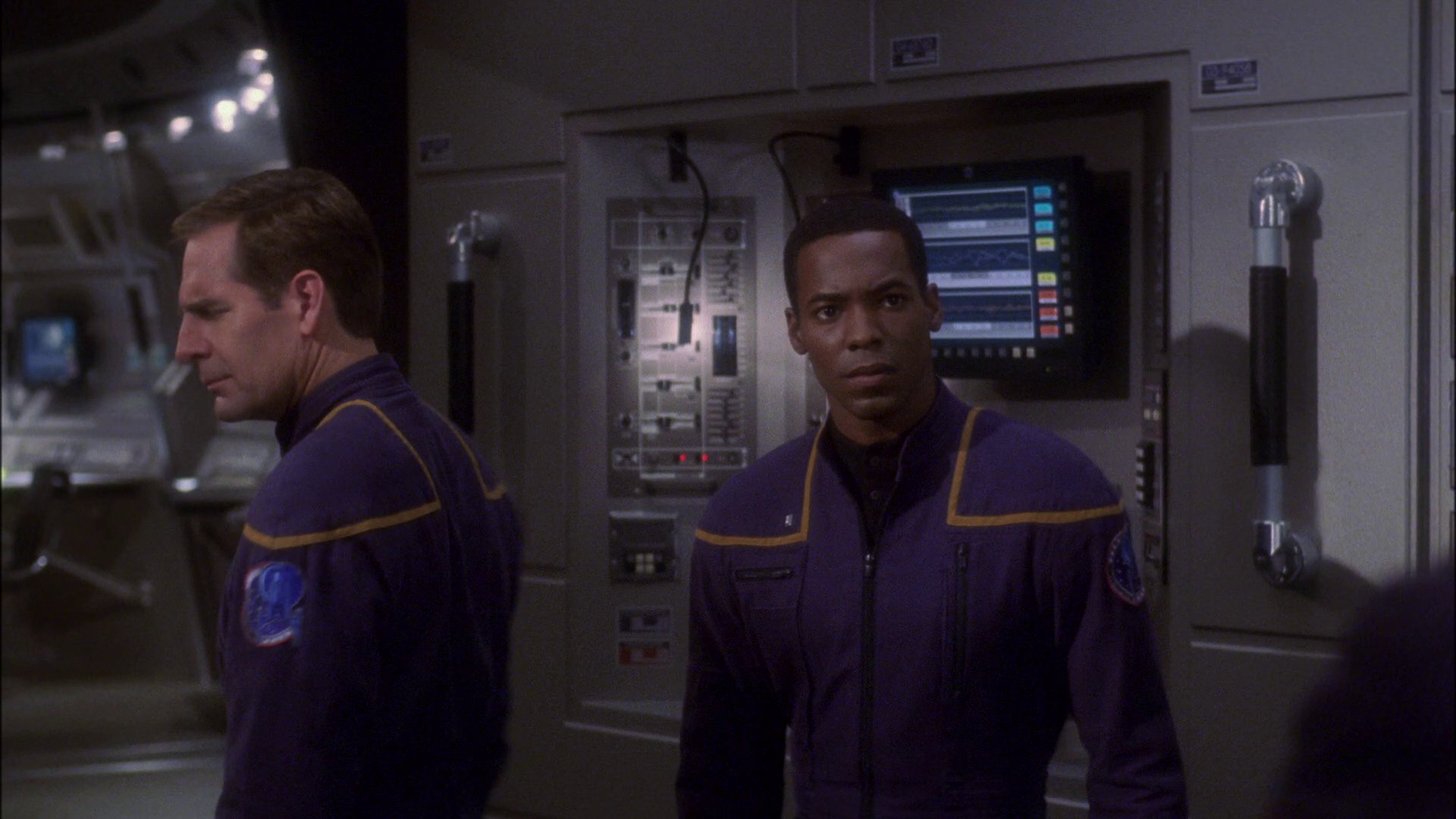 extant_StarTrek_ENT_1x14-SleepingDogs_2008.jpg