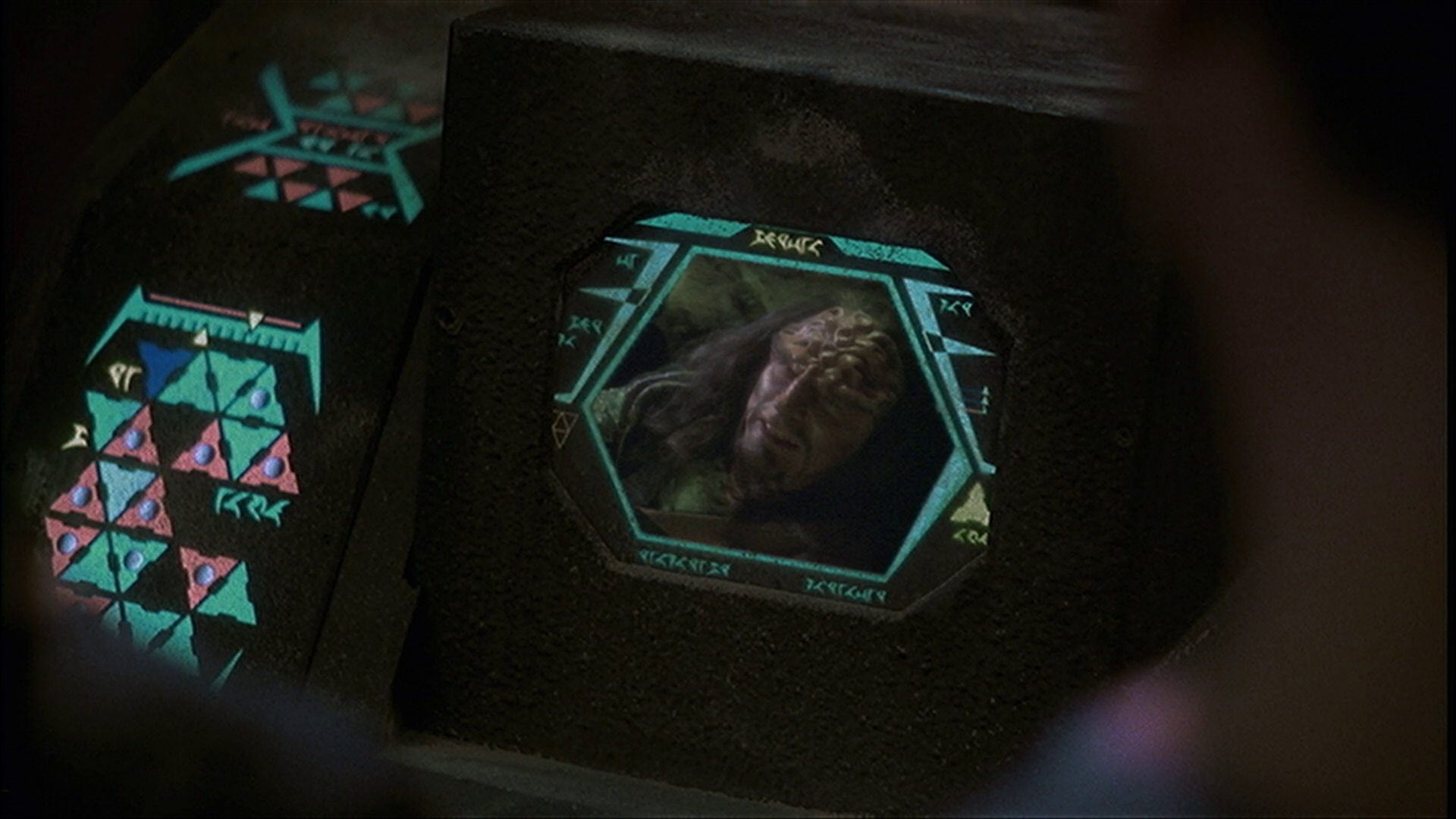 extant_StarTrek_ENT_1x14-SleepingDogs_2069.jpg