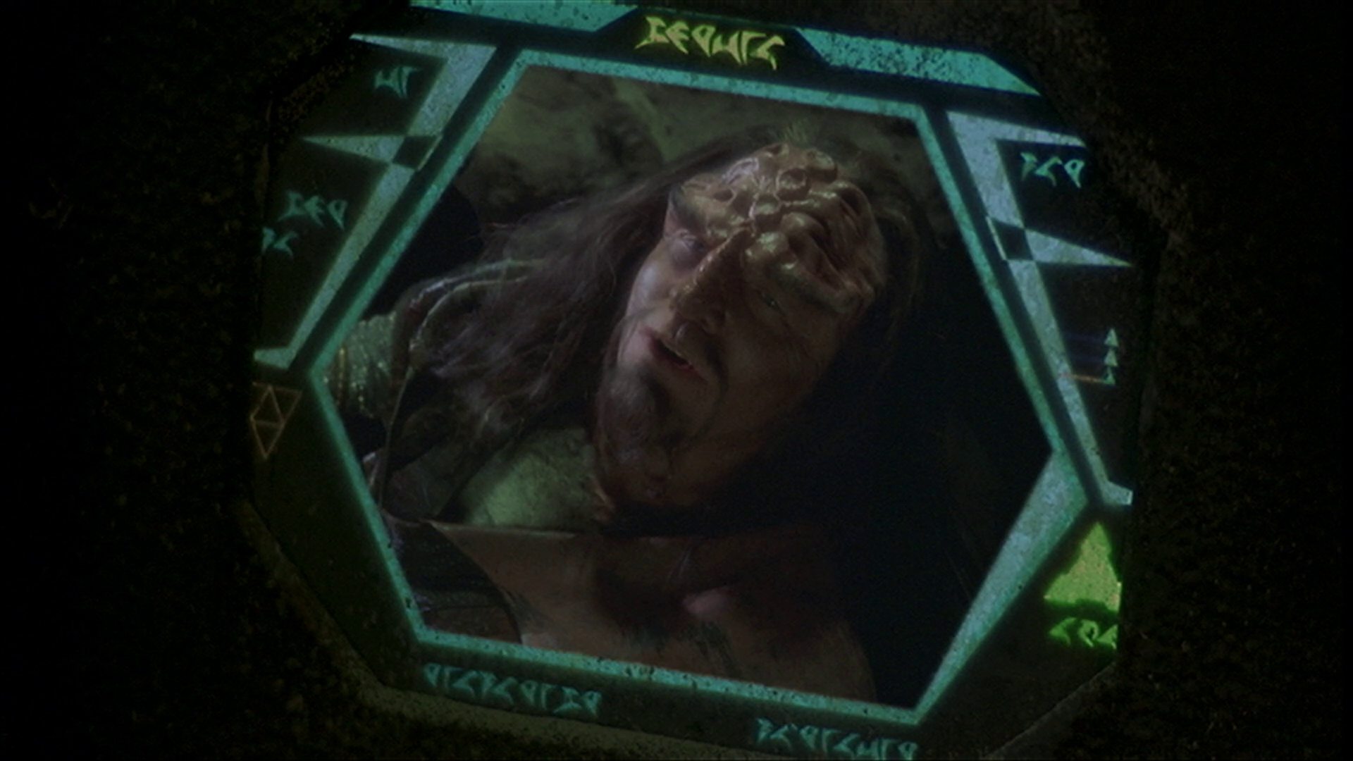 extant_StarTrek_ENT_1x14-SleepingDogs_2085.jpg