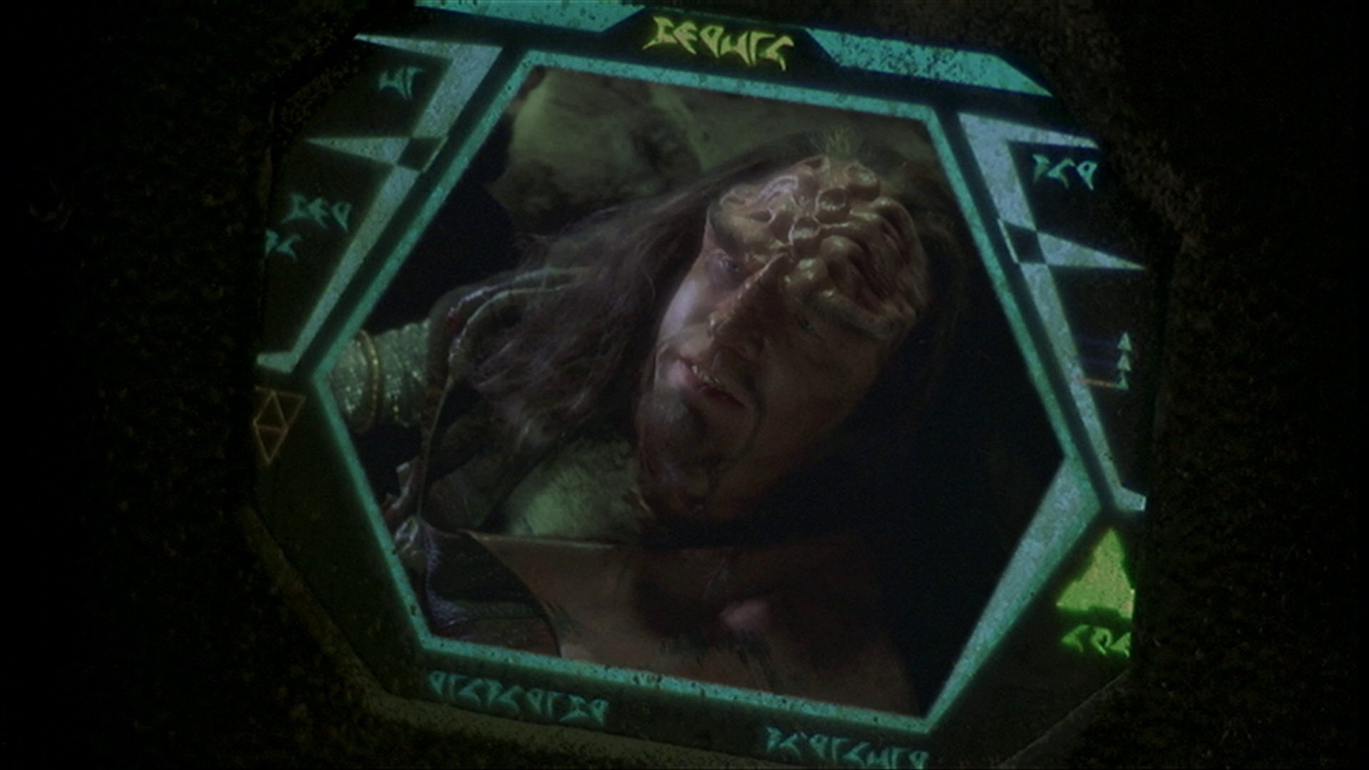 extant_StarTrek_ENT_1x14-SleepingDogs_2104.jpg
