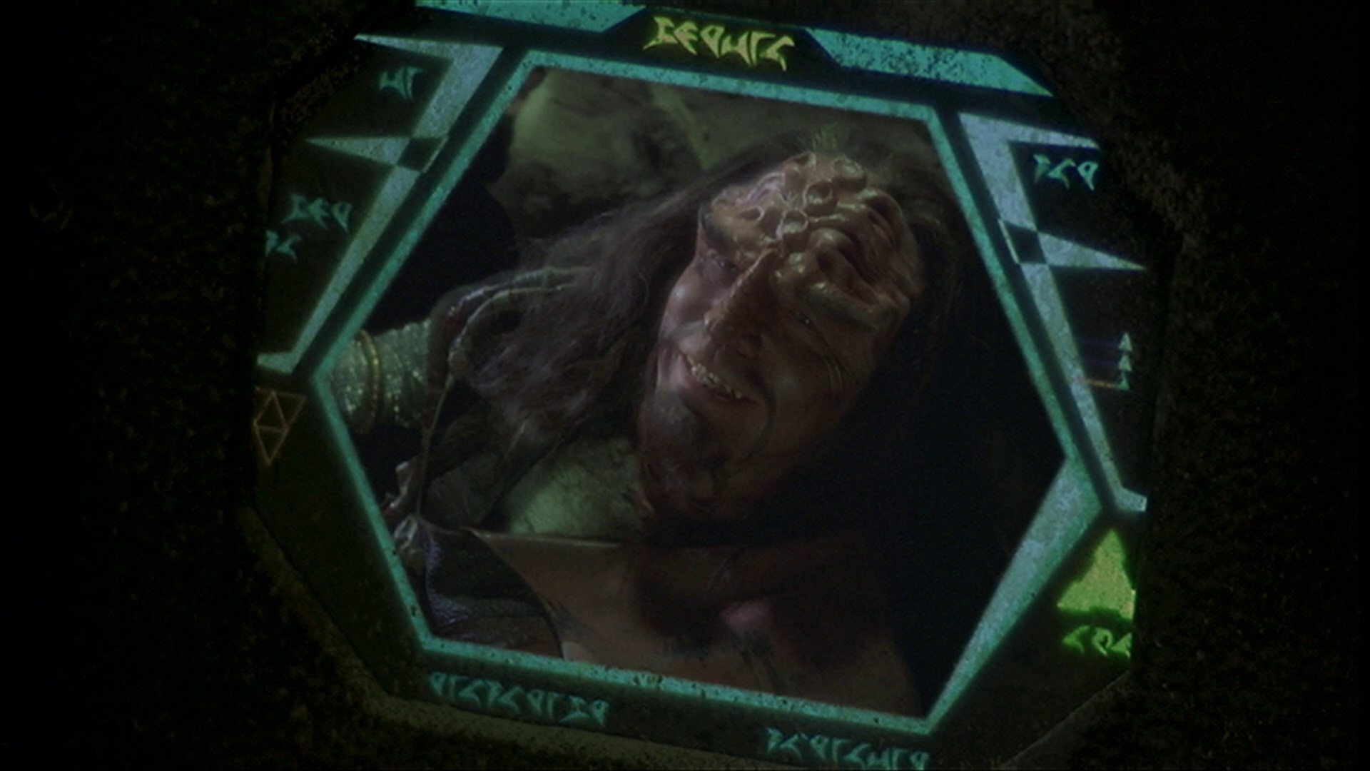extant_StarTrek_ENT_1x14-SleepingDogs_2107.jpg
