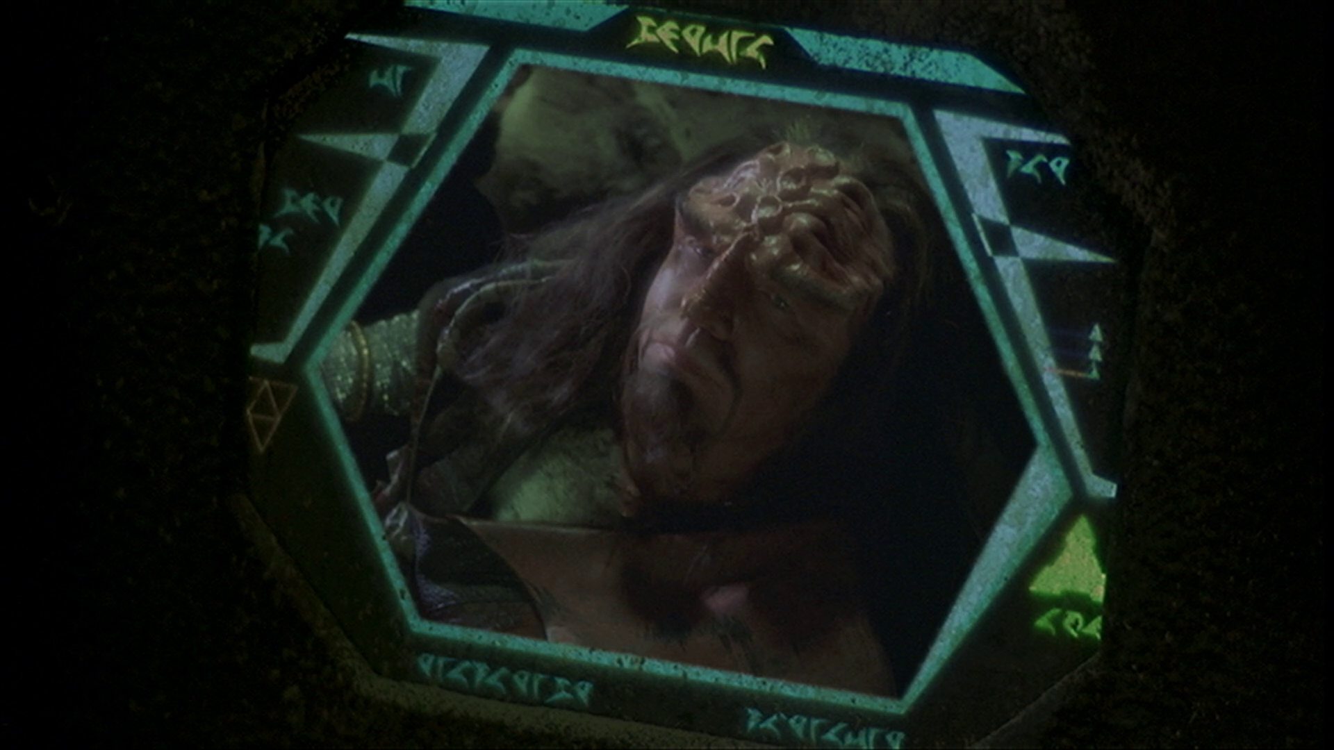 extant_StarTrek_ENT_1x14-SleepingDogs_2110.jpg
