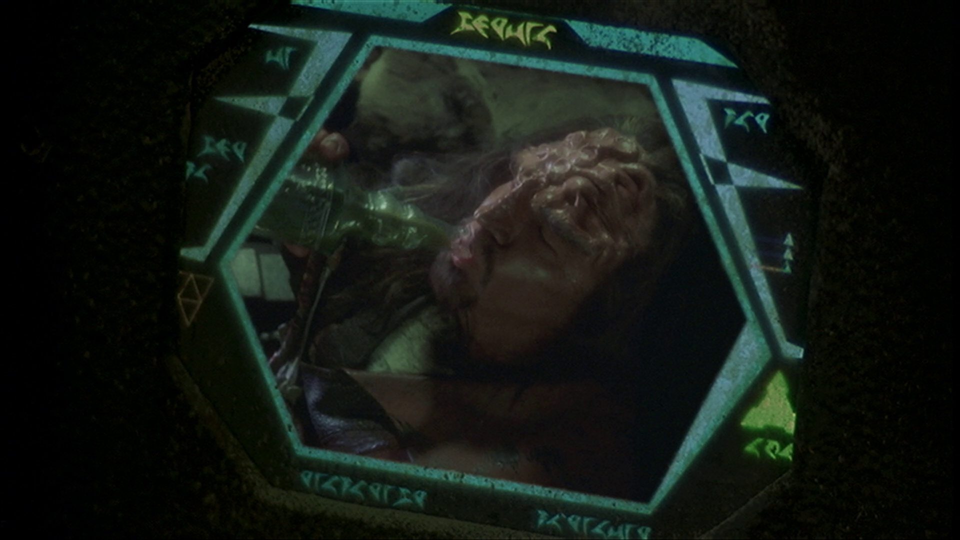 extant_StarTrek_ENT_1x14-SleepingDogs_2116.jpg