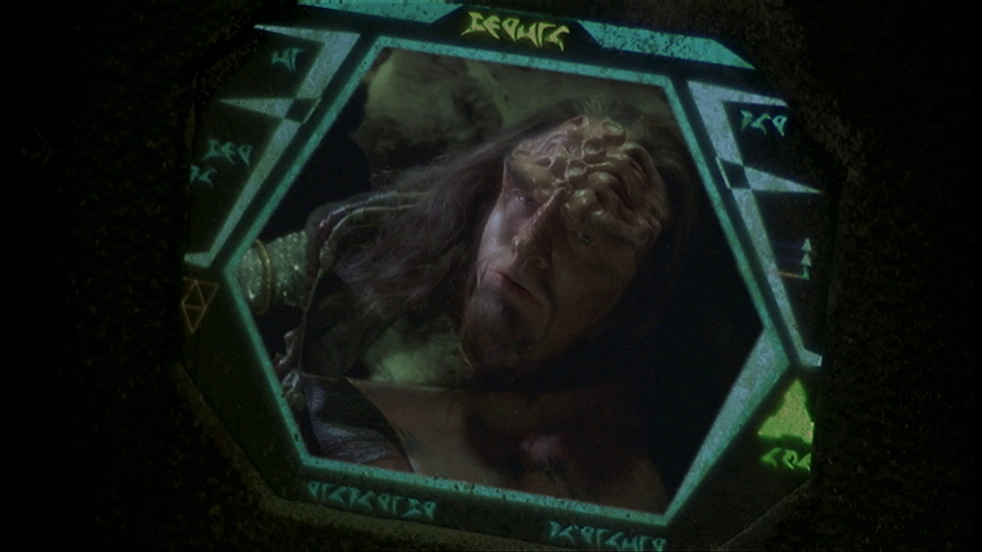 extant_StarTrek_ENT_1x14-SleepingDogs_2132.jpg