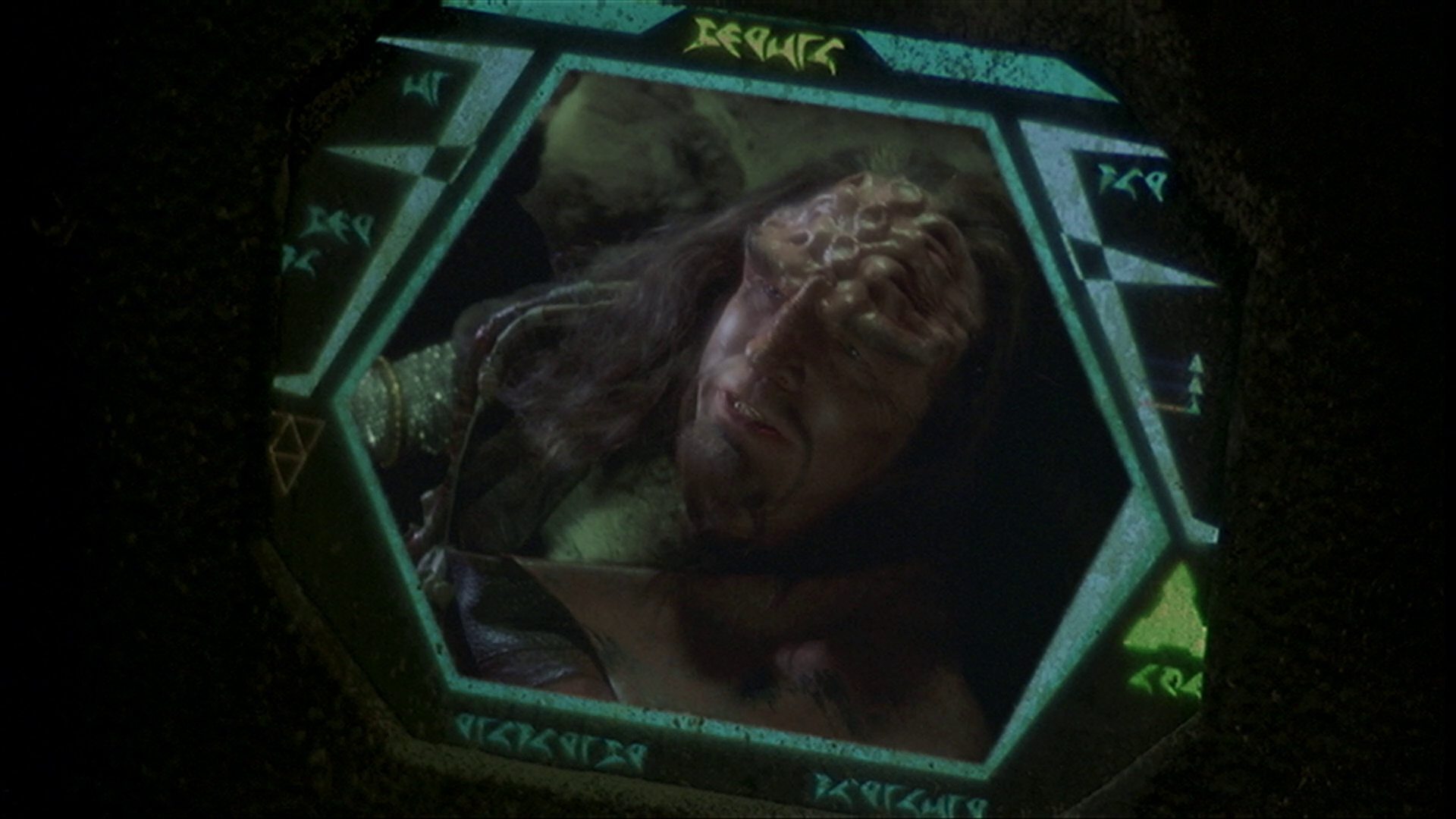 extant_StarTrek_ENT_1x14-SleepingDogs_2139.jpg