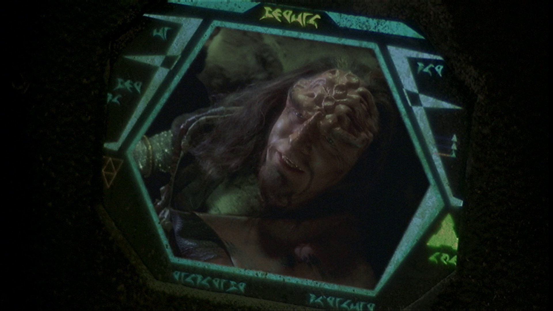 extant_StarTrek_ENT_1x14-SleepingDogs_2140.jpg