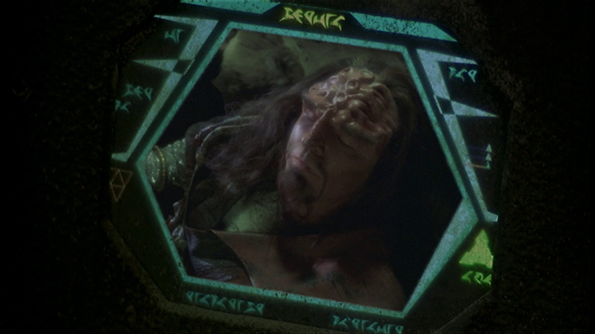 extant_StarTrek_ENT_1x14-SleepingDogs_2147.jpg