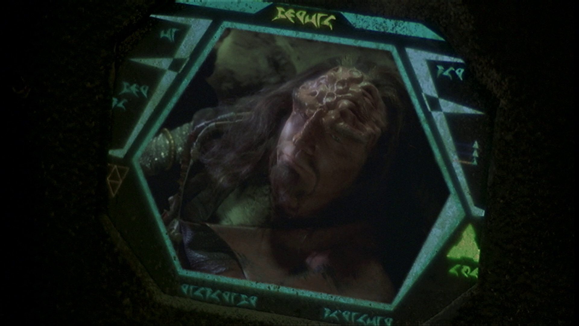 extant_StarTrek_ENT_1x14-SleepingDogs_2148.jpg