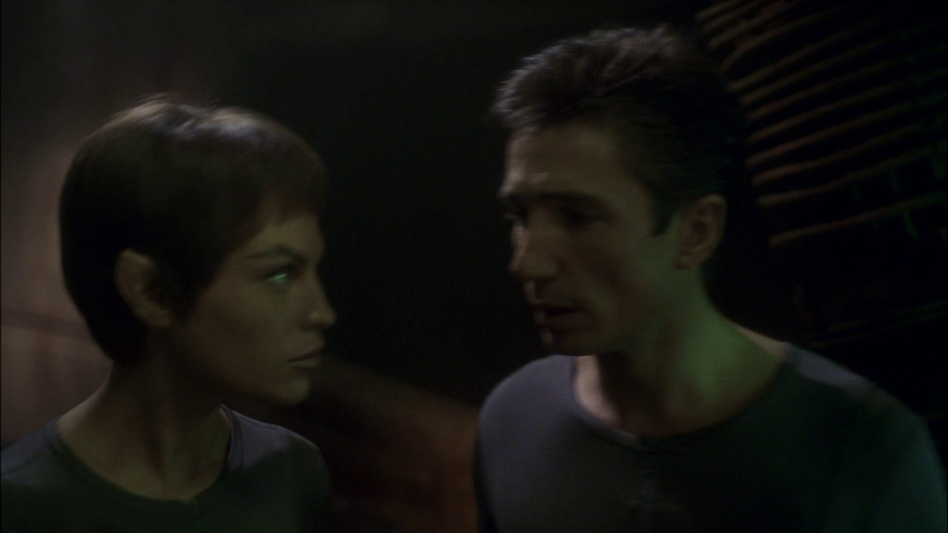 extant_StarTrek_ENT_1x14-SleepingDogs_2182.jpg