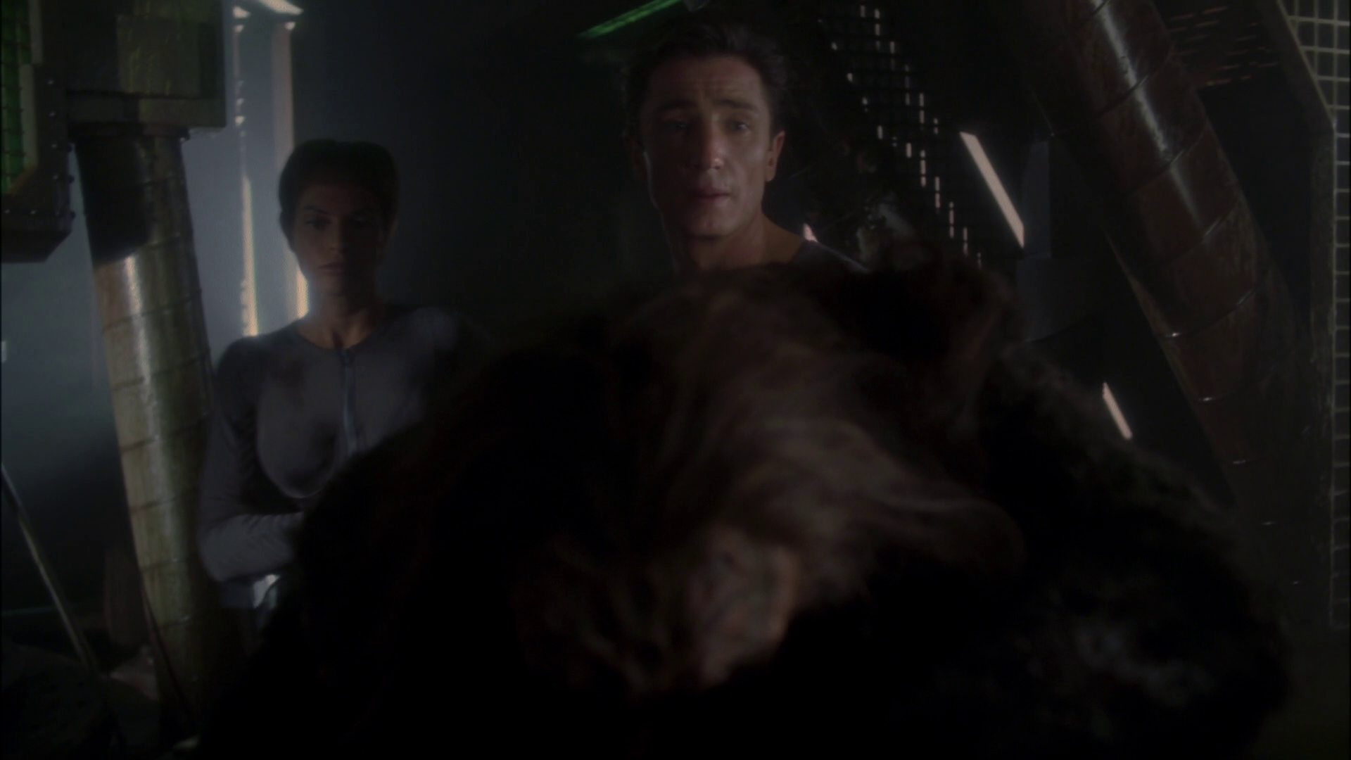extant_StarTrek_ENT_1x14-SleepingDogs_2250.jpg