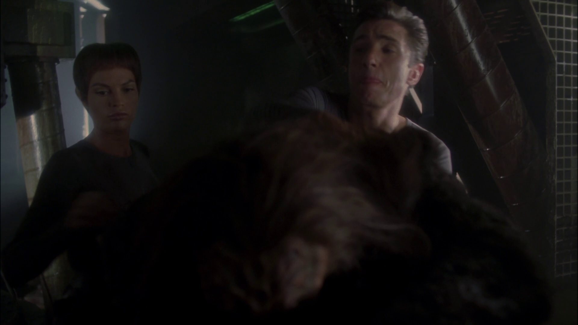extant_StarTrek_ENT_1x14-SleepingDogs_2251.jpg