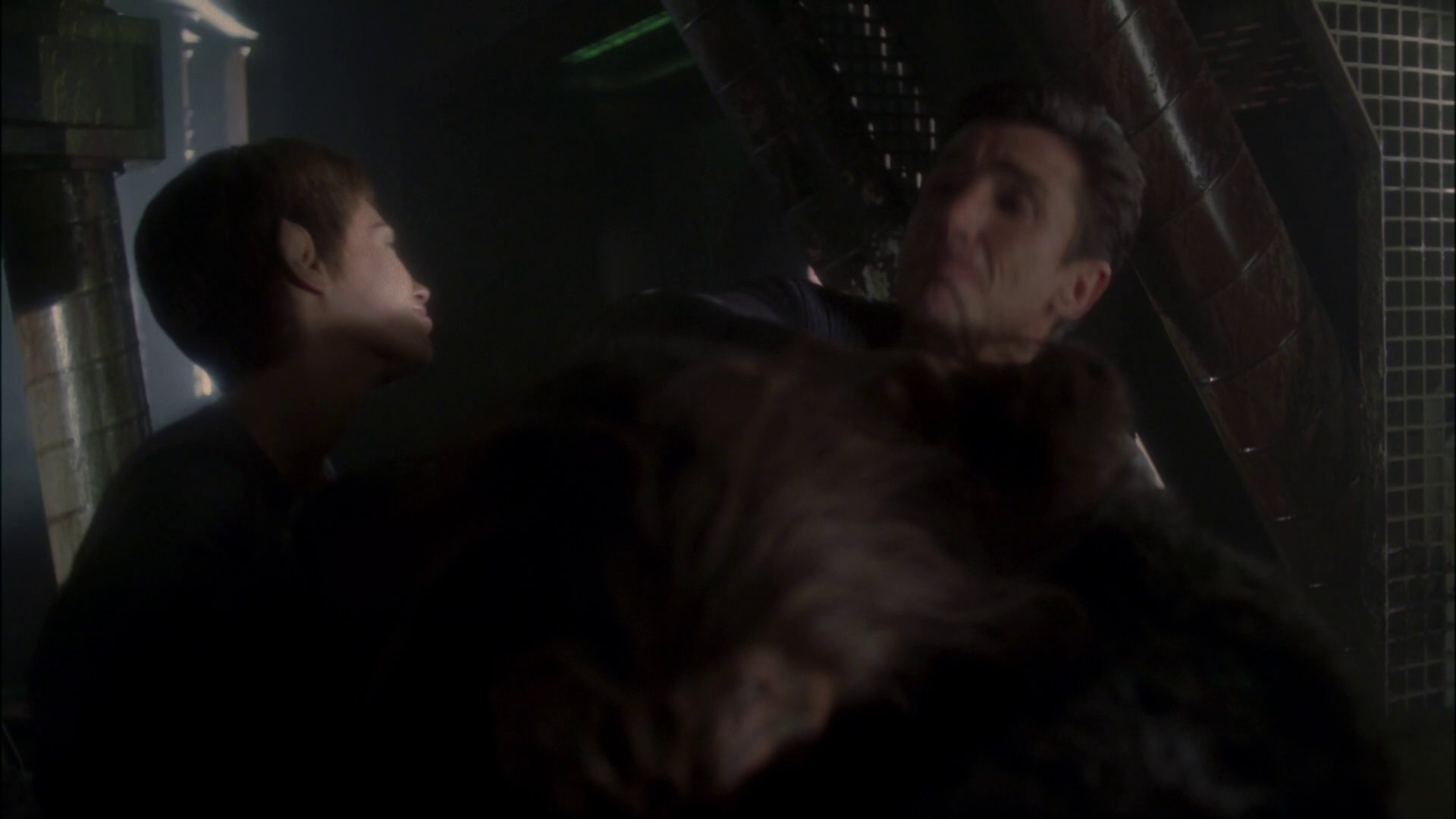 extant_StarTrek_ENT_1x14-SleepingDogs_2252.jpg