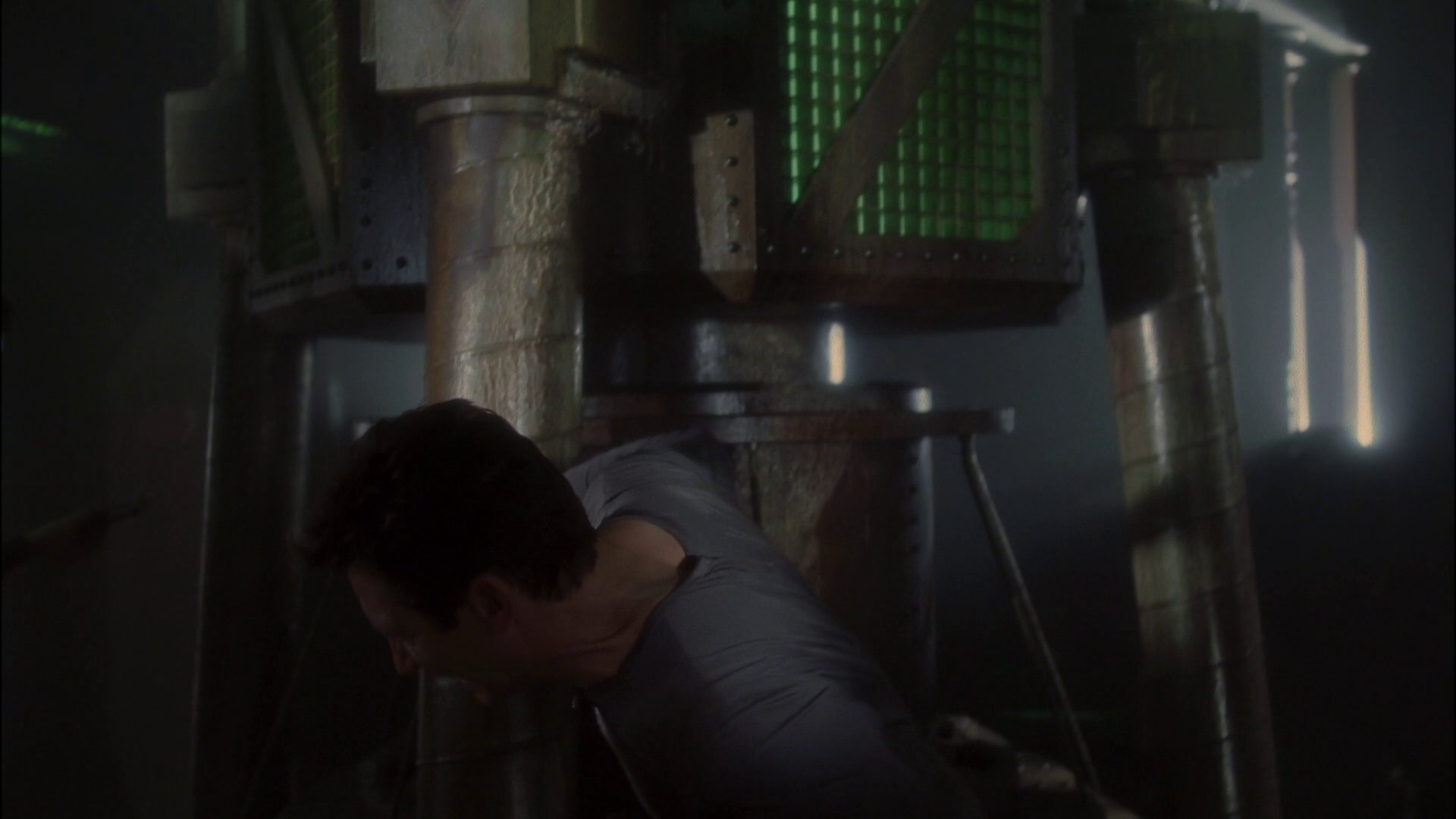 extant_StarTrek_ENT_1x14-SleepingDogs_2347.jpg