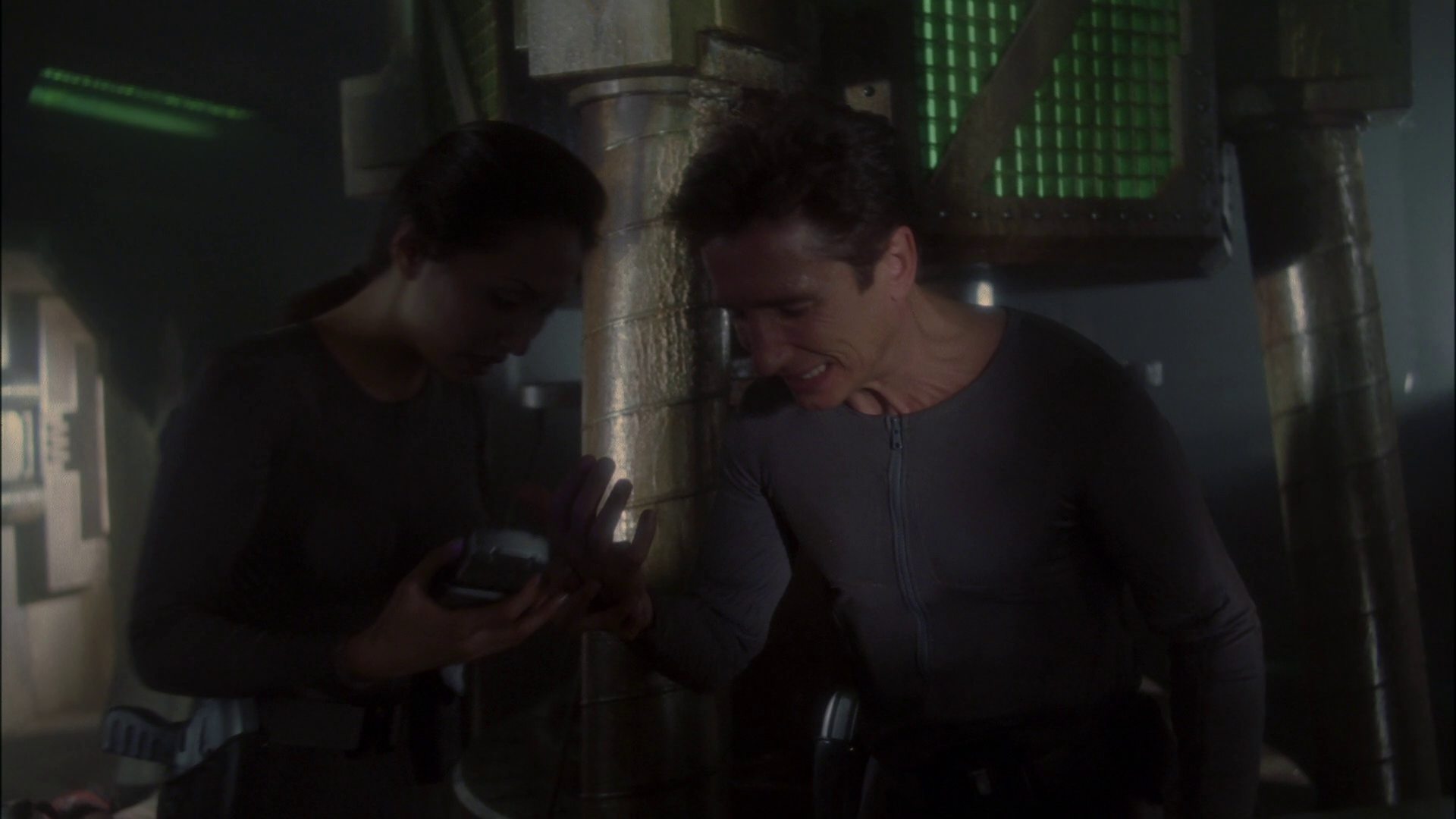 extant_StarTrek_ENT_1x14-SleepingDogs_2351.jpg