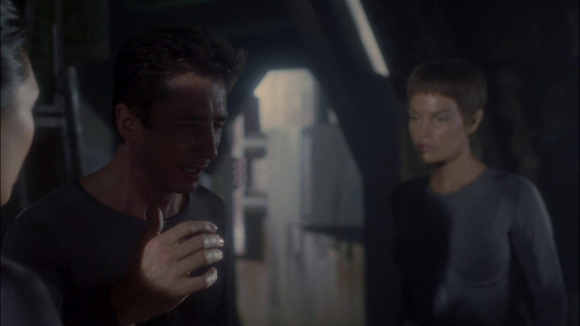 extant_StarTrek_ENT_1x14-SleepingDogs_2357.jpg